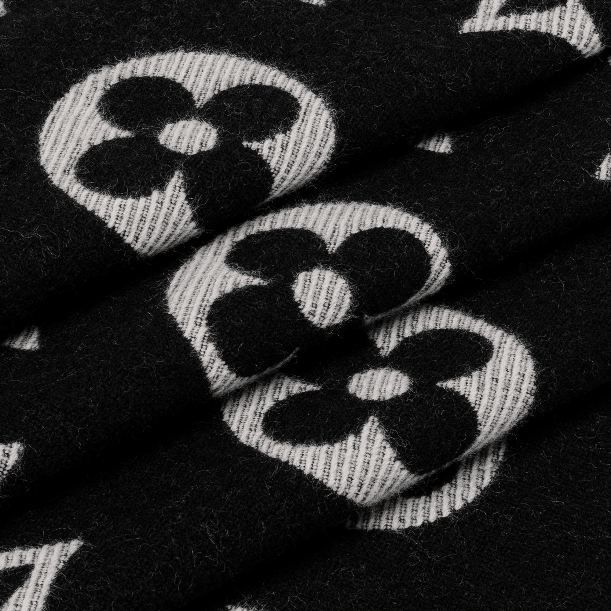 LV Essential scarf S00 - Women - Accessories | LOUIS VUITTON ®